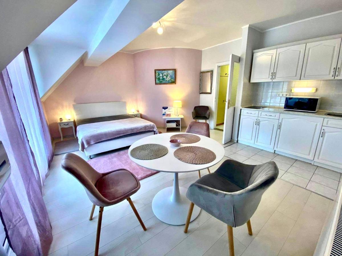 Roselio City Home Hévíz Exteriér fotografie